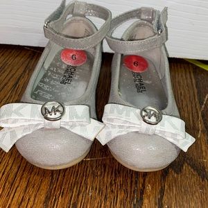 Kids shoes